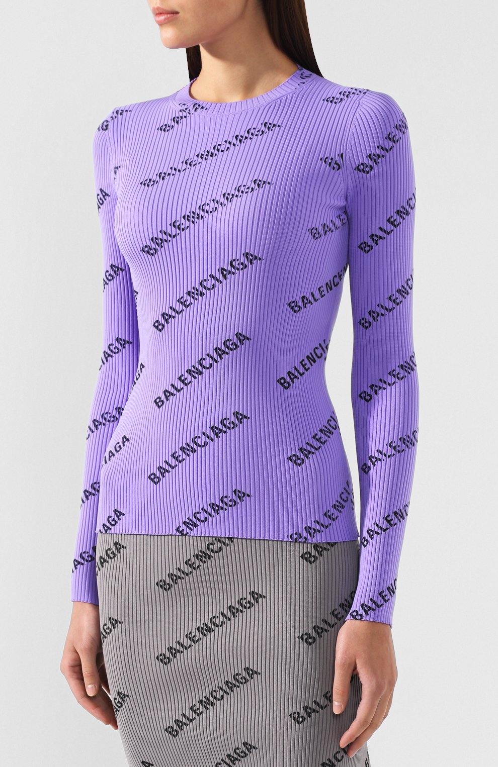 Пуловер с логотипом бренда BALENCIAGA сиреневого цвета по цене 99500 руб., арт. 555321/T6140, фото 3 Пуловер с логотипом бренда BALENCIAGA, арт. 555321/T6140, фото 3