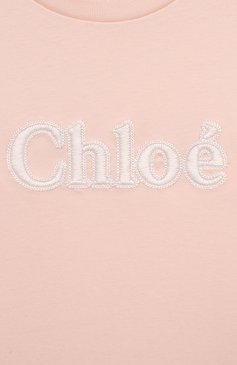 Детская хлопковая футболка CHLOÉ светло-розового цвета, арт. C20366 | Фото 3 (Материал сплава: Проставлено; Материал внешний: Хлопок; Рукава: Короткие; Драгоценные камни: Проставлено; Девочки Кросс-КТ: футболка-одежда; Ростовка одежда: 4 года | 104 см, 5 лет | 110 см, 7 лет | 122 см, 9 лет | 134 см, 12 лет | 152 см, 13 - 15 лет | 158 см)