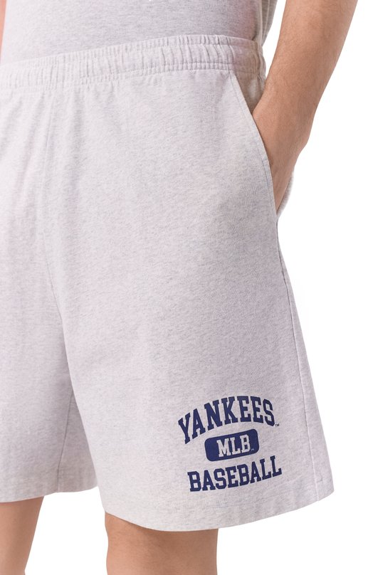 Хлопковые шорты Sporty & Rich x '47 & The New York Yankees Sporty and Rich SH039623660GY03 Серый  SH039623660GY03 Фото 5