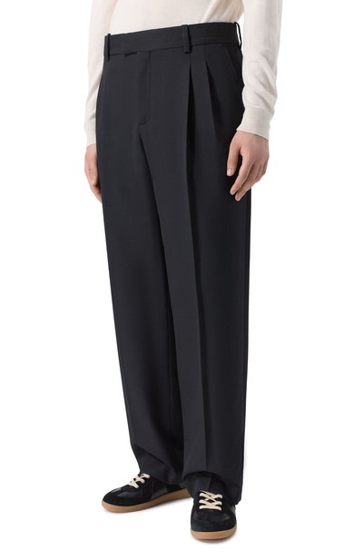 Брюки DROLE DE MONSIEUR черного цвета по цене 39400 руб., арт. PERM-BP165-PL127-BL, фото 3 Брюки DROLE DE MONSIEUR, арт. PERM-BP165-PL127-BL, фото 3