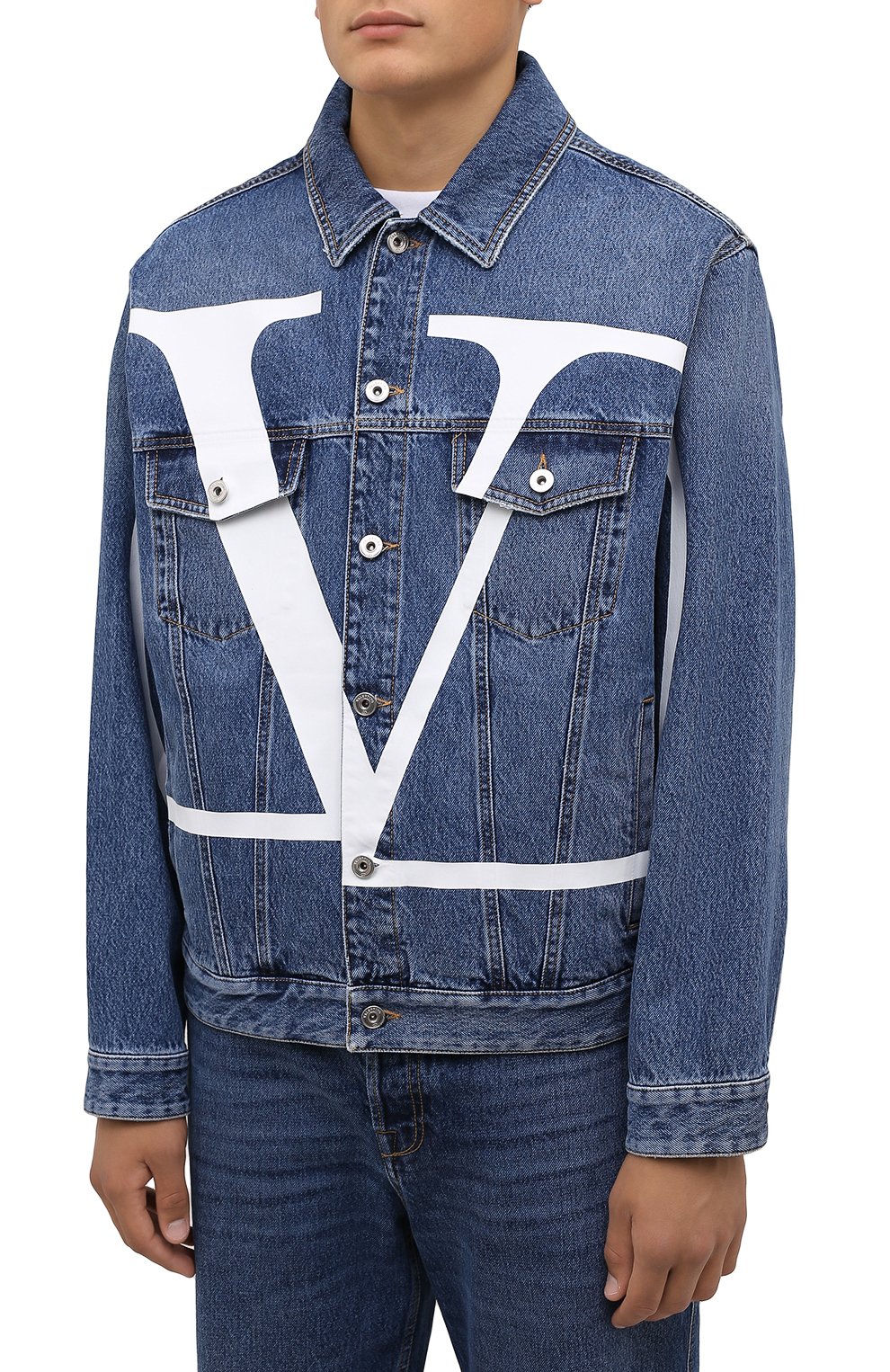 Джинсовая куртка VALENTINO синего цвета по цене 147000 руб., арт. WV3DC01J7L0, фото 3 Джинсовая куртка VALENTINO, арт. WV3DC01J7L0, фото 3
