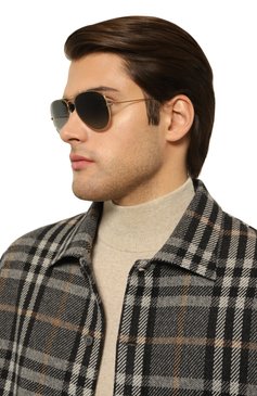 Женские солнцезащитные очки RAY-BAN черного цвета, арт. 3025-181/71 | Фото 3 (Региональные ограничения белый список (Axapta Mercury): Не проставлено; Нос: Не проставлено; Тип очков: С/з; Кросс-КТ: С/з-унисекс; Материал: Металл; Оптика Гендер: оптика-унисекс; Очки форма: Авиаторы)