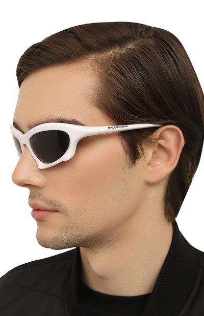 Солнцезащитные очки BALENCIAGA белого цвета по цене 47950 руб., арт. BB0229S 004, фото 3 Солнцезащитные очки BALENCIAGA, арт. BB0229S 004, фото 3