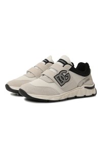 Светло-бежевый