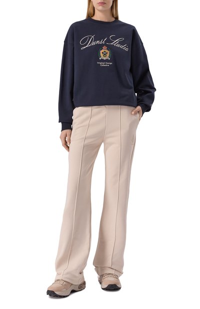 Хлопковый свитшот DUNST темно-синего цвета по цене 9990 руб., арт. UDTS5A113N2, фото 2 Хлопковый свитшот DUNST, арт. UDTS5A113N2, фото 2