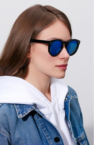 Солнцезащитные очки ILLESTEVA черного цвета по цене 25980 руб., арт. LE0NARD II BLACK/BLUE, фото 2 Солнцезащитные очки ILLESTEVA, арт. LE0NARD II BLACK/BLUE, фото 2