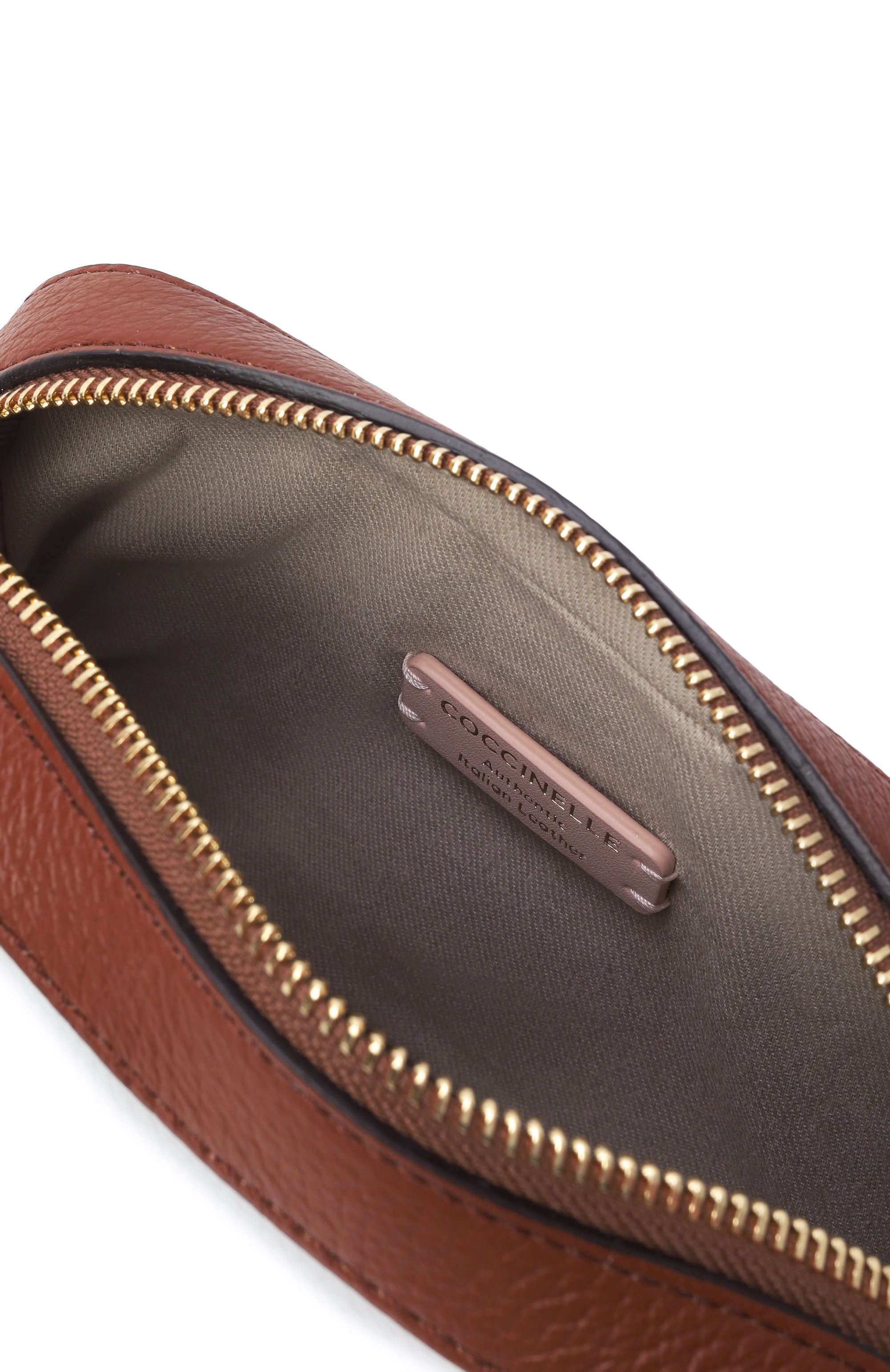 Сумка tebe tricolor COCCINELLE белого цвета по цене 20800 руб., арт. E5RWF55I101, фото 5 Сумка tebe tricolor COCCINELLE, арт. E5RWF55I101, фото 5