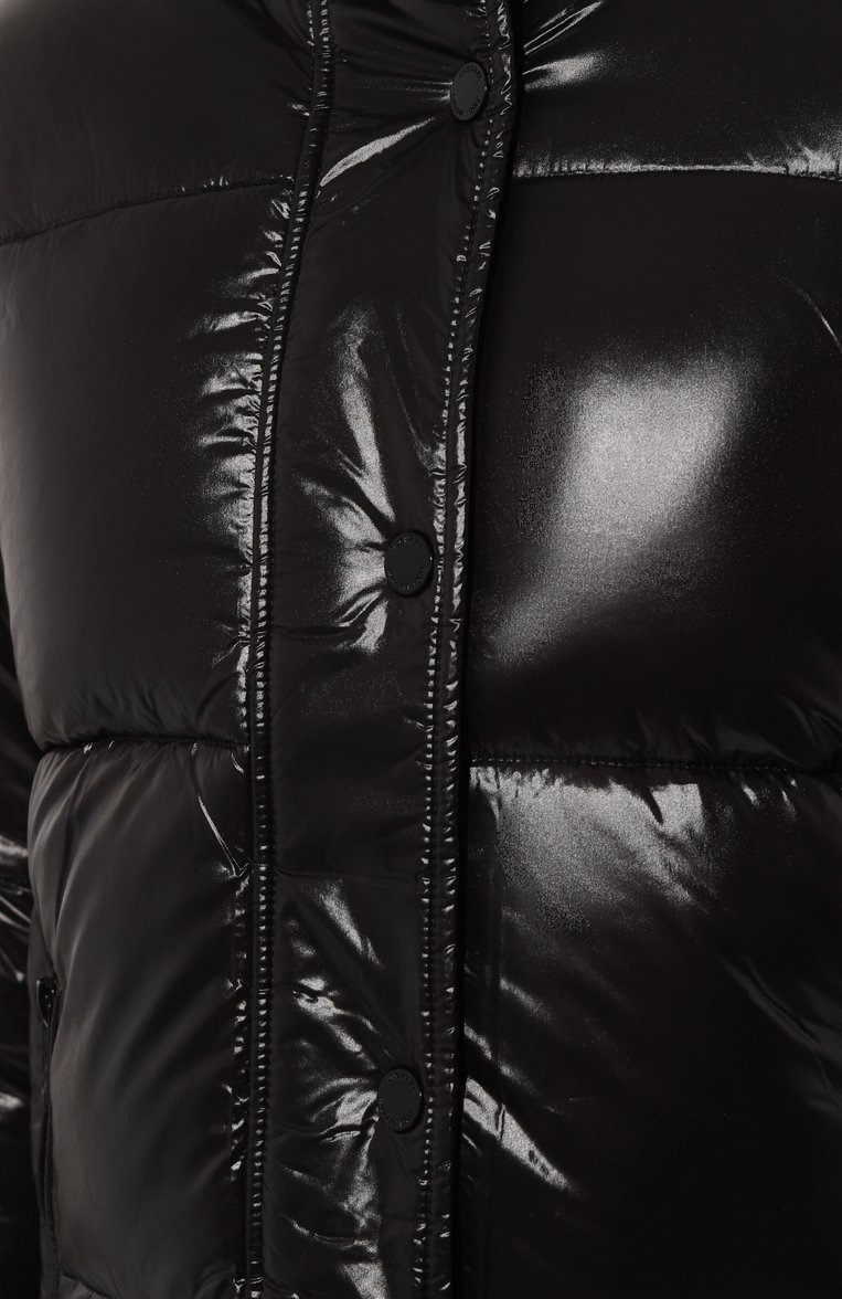 Женская утепленная куртка MICHAEL MICHAEL KORS черного цвета, арт. 77C6136M42 | Фото 5 (Кросс-КТ: Куртка, Утепленный; Рукава: Длинные; Материал внешний: Синтетический материал; Материал сплава: Проставлено; Материал подклада: Синтетический материал; Драгоценные камни: Проставлено; Длина (верхняя одежда): Короткие; Стили: Кэжуэл)