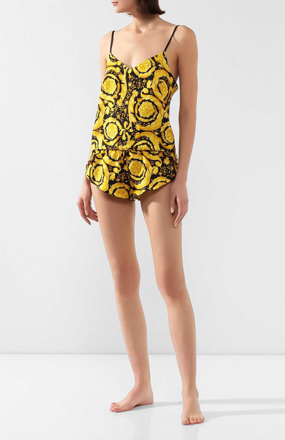 Шелковые шорты VERSACE разноцветного цвета по цене 36600 руб., арт. AUD05061/A232999, фото 2 Шелковые шорты VERSACE, арт. AUD05061/A232999, фото 2