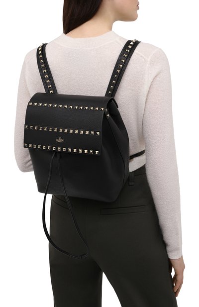 Рюкзак rockstud VALENTINO черного цвета по цене 231000 руб., арт. WW2B0H60/YRK, фото 5 Рюкзак rockstud VALENTINO, арт. WW2B0H60/YRK, фото 5