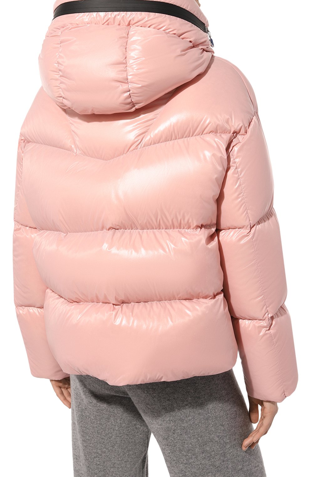 Пуховик huppe MONCLER розового цвета по цене 199500 руб., арт. 1A001.31/5963V, фото 4 Пуховик huppe MONCLER, арт. 1A001.31/5963V, фото 4
