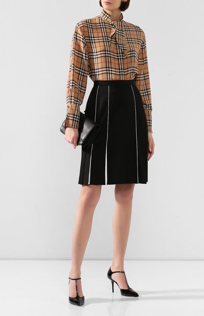 Шелковая блузка BURBERRY бежевого цвета по цене 92800 руб., арт. 8019141, фото 2 Шелковая блузка BURBERRY, арт. 8019141, фото 2