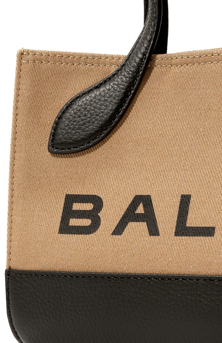 Женская сумка bar mini BALLY бежевого цвета, арт. WAM02G/CV034 | Фото 3 (Сумки-технические: Сумки top-handle; Материал сплава: Проставлено; Размер: mini; Ремень/цепочка: На ремешке; Материал: Текстиль; Драгоценные камни: Проставлено)