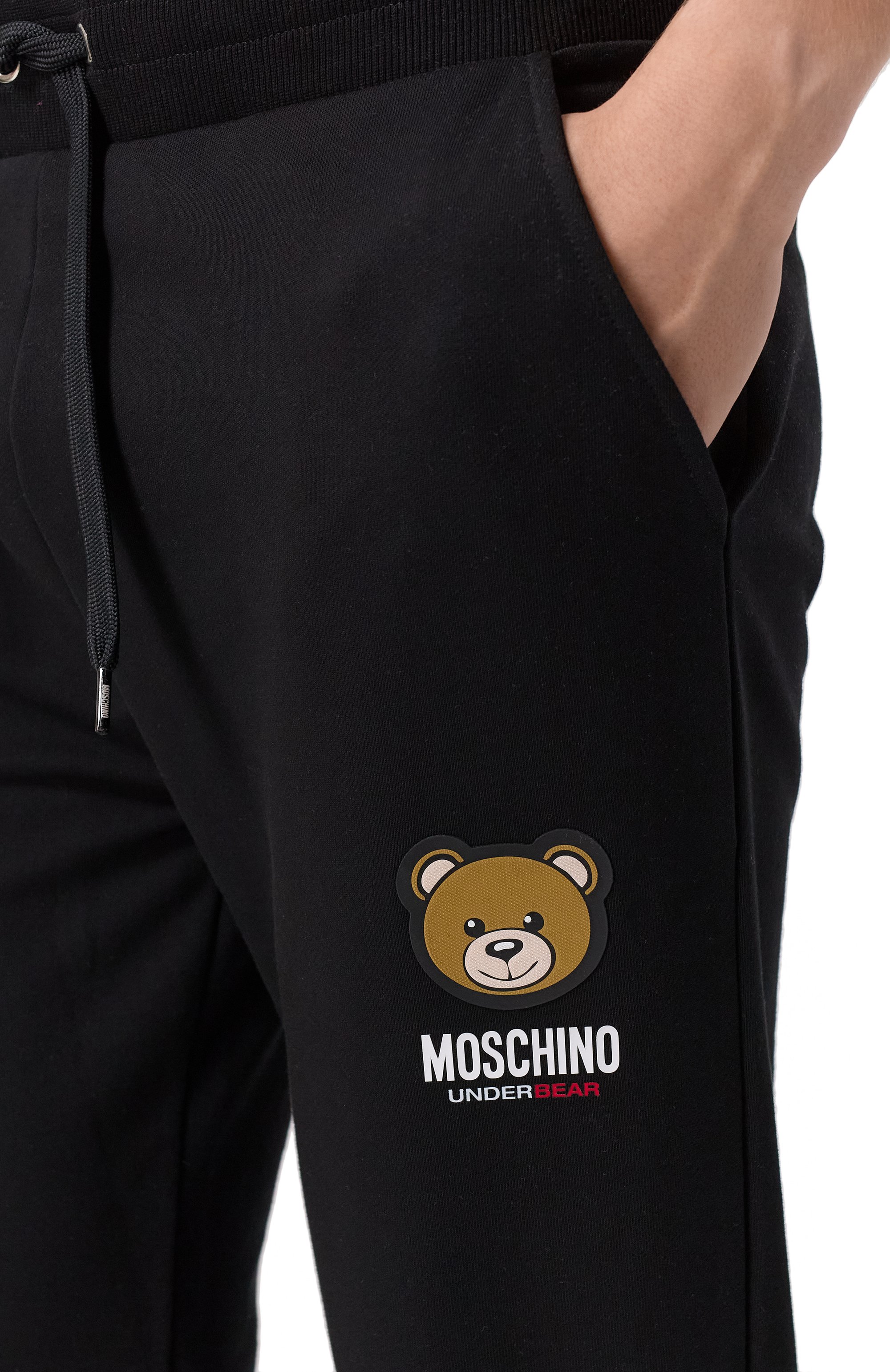 Хлопковые джоггеры MOSCHINO черного цвета по цене 21700 руб., арт. A6890/4409, фото 5 Хлопковые джоггеры MOSCHINO, арт. A6890/4409, фото 5
