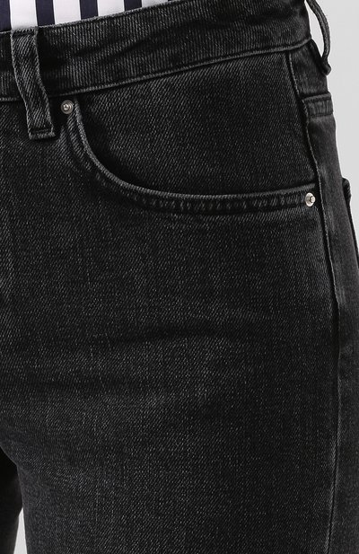 Джинсы TOTEME серого цвета по цене 14500 руб., арт. STRAIGHT DENIM 32 193-233-743, фото 5 Джинсы TOTEME, арт. STRAIGHT DENIM 32 193-233-743, фото 5