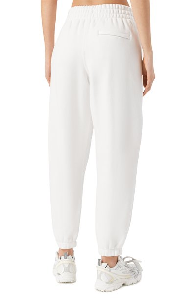 Хлопковые джоггеры ALEXANDERWANG.T белого цвета по цене 45400 руб., арт. 4CC3244399, фото 4 Хлопковые джоггеры ALEXANDERWANG.T, арт. 4CC3244399, фото 4