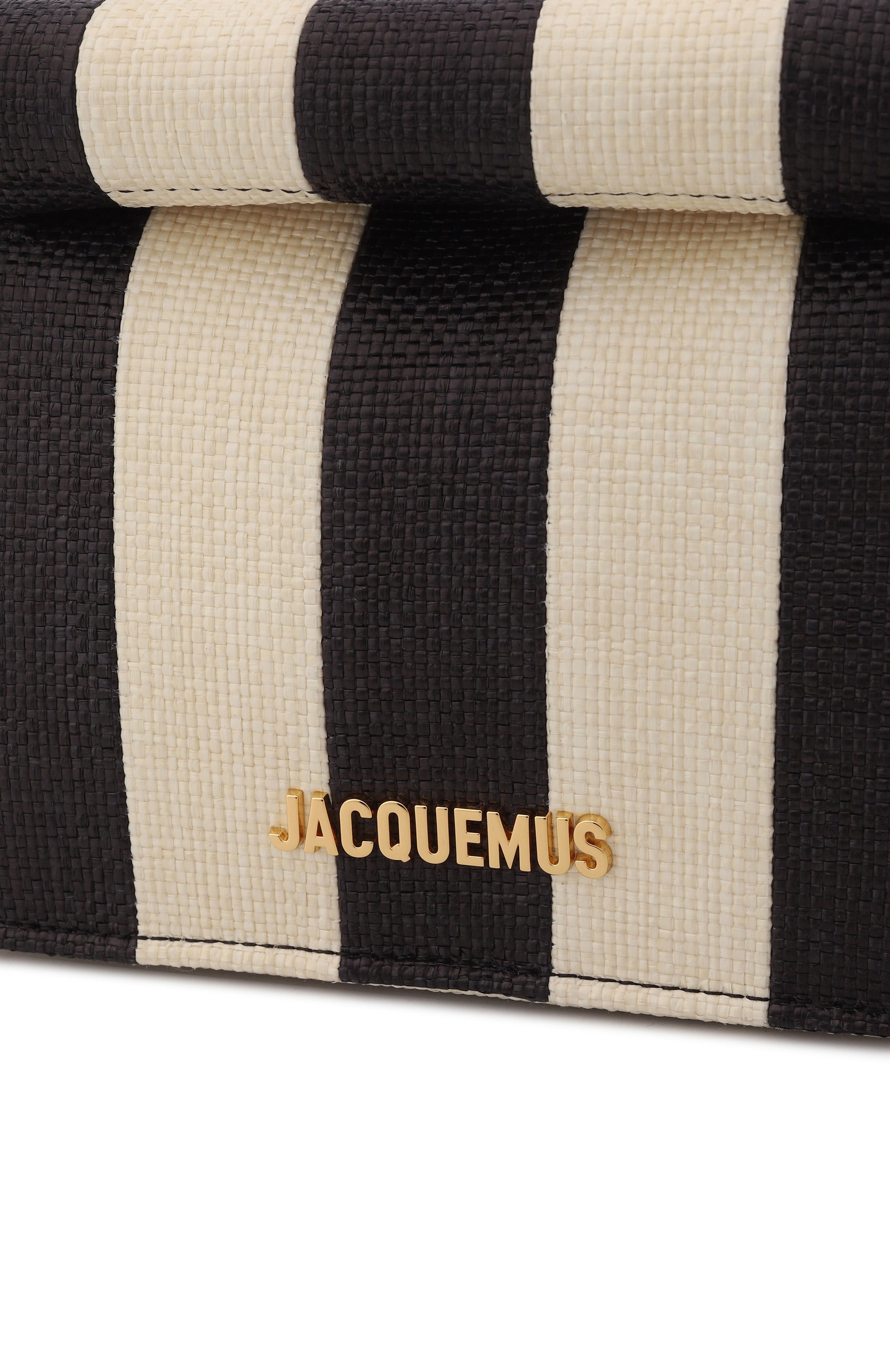 Клатч le rond carre JACQUEMUS черно-белого цвета по цене 121500 руб., арт. 26EBAW00392/AE00076, фото 6 Клатч le rond carre JACQUEMUS, арт. 26EBAW00392/AE00076, фото 6