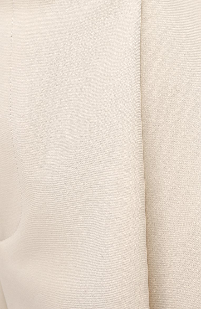 Женские хлопковые шорты BOTTEGA VENETA светло-бежевого цвета, арт. 651652/V0BS0 | Фото 5 (Женское Кросс-КТ: Шорты-одежда; Кросс-КТ: Широкие; Региональные ограничения белый список (Axapta Mercury): RU; Материал сплава: Проставлено; Материал внешний: Хлопок; Длина Ж (юбки, платья, шорты): До колена; Драгоценные камни: Проставлено; Стили: Минимализм)