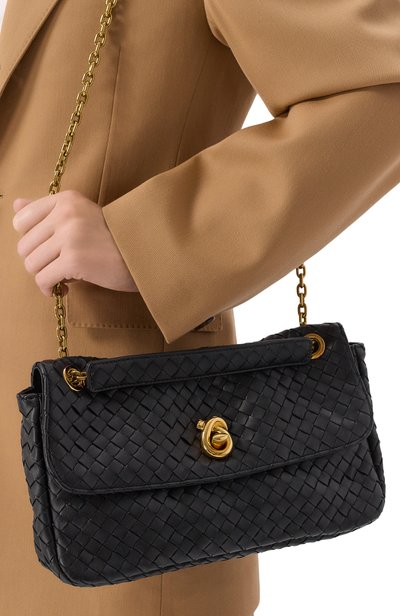 Сумка madison medium BOTTEGA VENETA черного цвета по цене 512000 руб., арт. 876648/V6JG0, фото 2 Сумка madison medium BOTTEGA VENETA, арт. 876648/V6JG0, фото 2