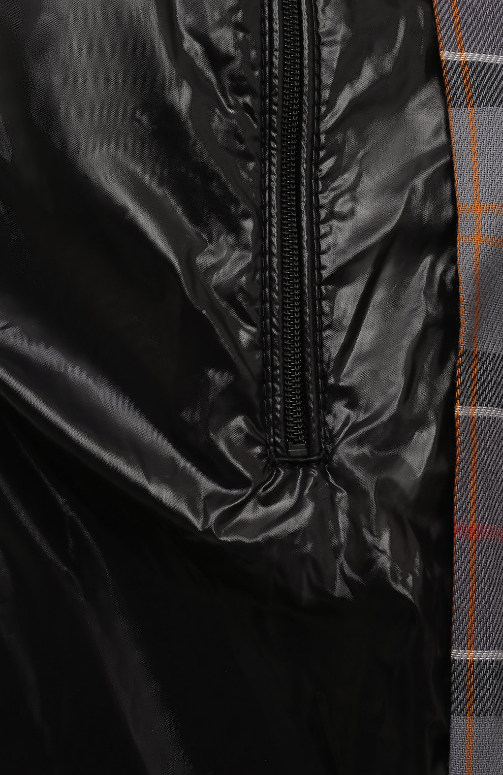 Пуховая куртка moncler genius x barbour MONCLER GENIUS черного цвета по цене 190000 руб., арт. 1A000-34-M2146, фото 7 Пуховая куртка moncler genius x barbour MONCLER GENIUS, арт. 1A000-34-M2146, фото 7