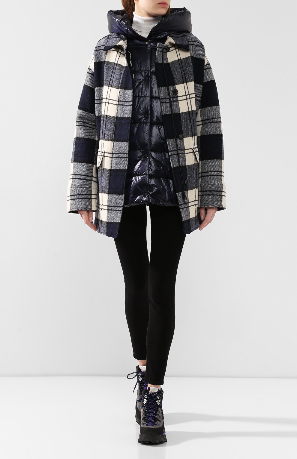 Комплект из двух курток WOOLRICH синего цвета по цене 72700 руб., арт. WWCPS2796/UT1707, фото 2 Комплект из двух курток WOOLRICH, арт. WWCPS2796/UT1707, фото 2