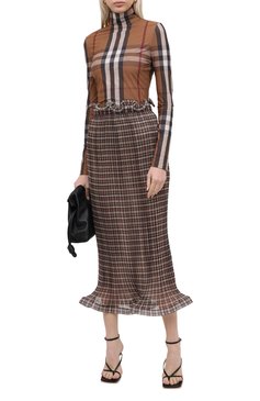 Женская водолазка BURBERRY коричневого цвета, арт. 4566771 | Фото 2 (Материал внешний: Синтетический материал; Рукава: Длинные; Длина (для топов): Стандартные; Стили: Гламурный; Женское Кросс-КТ: Водолазка-одежда; Материал сплава: Проставлено; Драгоценные камни: Проставлено)