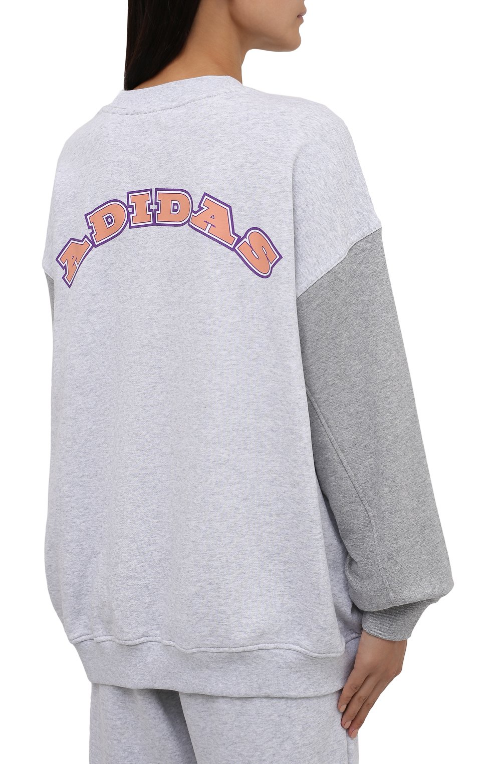 Хлопковый свитшот ADIDAS ORIGINALS светло-серого цвета по цене 5690 руб., арт. H22749, фото 4 Хлопковый свитшот ADIDAS ORIGINALS, арт. H22749, фото 4
