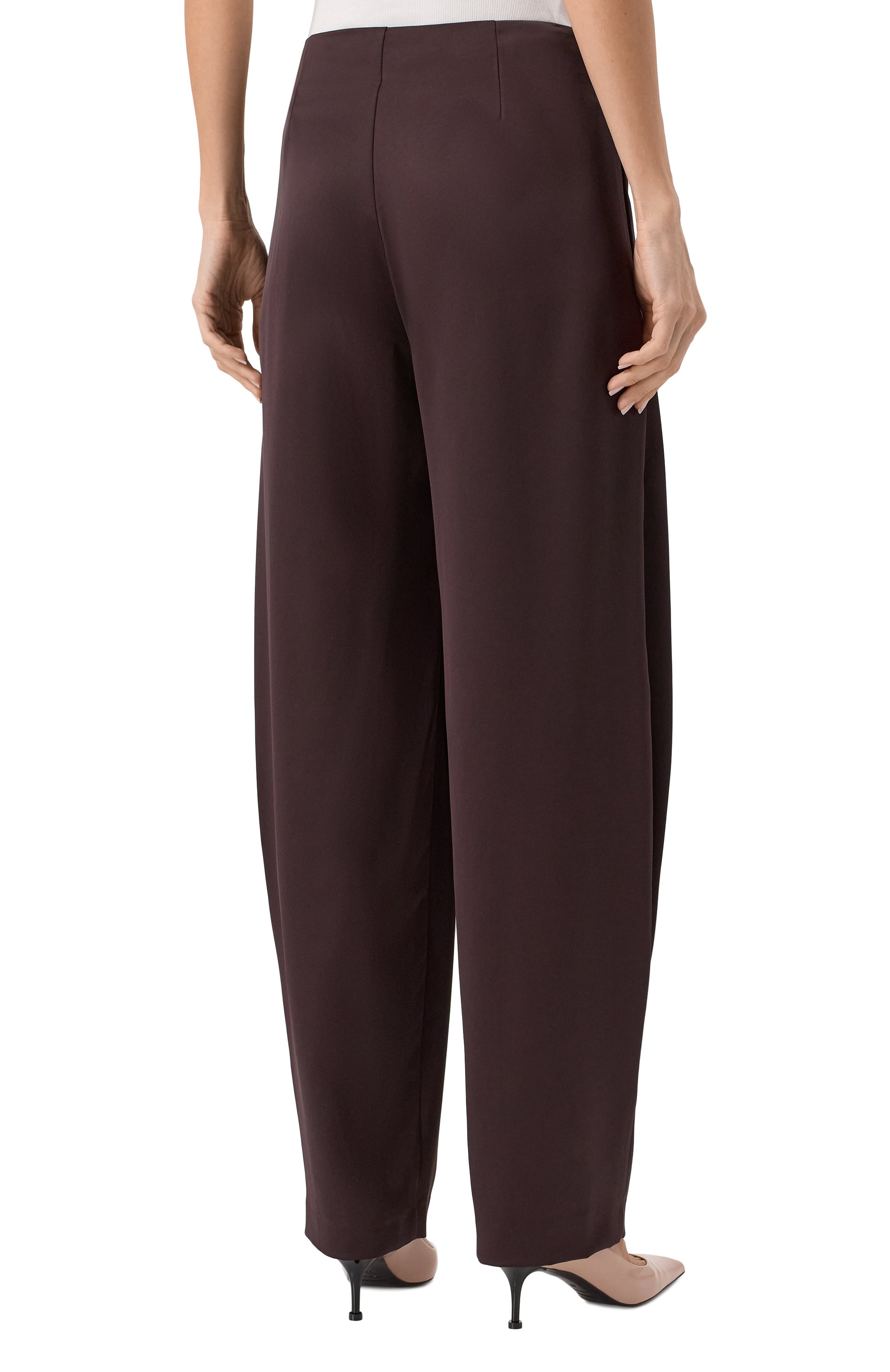 Атласные брюки THE ANDAMANE коричневого цвета по цене 51500 руб., арт. TM170475A/TNP229, фото 4 Атласные брюки THE ANDAMANE, арт. TM170475A/TNP229, фото 4