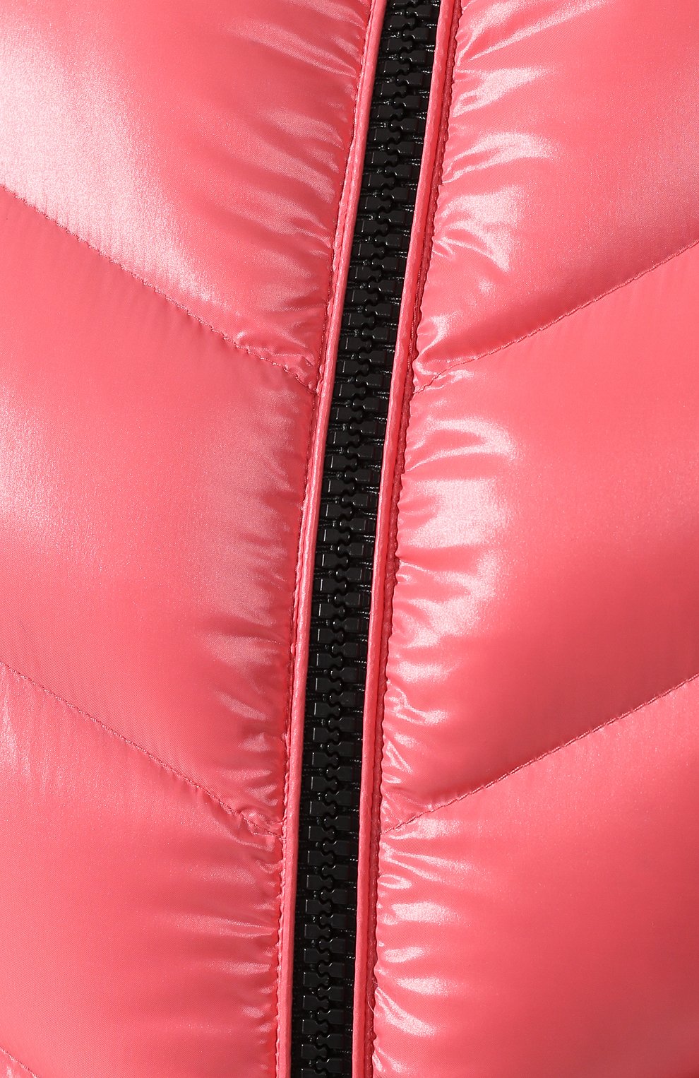 Пуховая куртка MONCLER розового цвета по цене 119500 руб., арт. E2-093-46915-05-C0065, фото 5 Пуховая куртка MONCLER, арт. E2-093-46915-05-C0065, фото 5