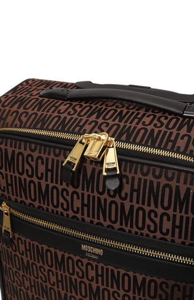 Текстильный чемодан small MOSCHINO коричневого цвета по цене 65950 руб., арт. 2316MA8601/8268, фото 2 Текстильный чемодан small MOSCHINO, арт. 2316MA8601/8268, фото 2