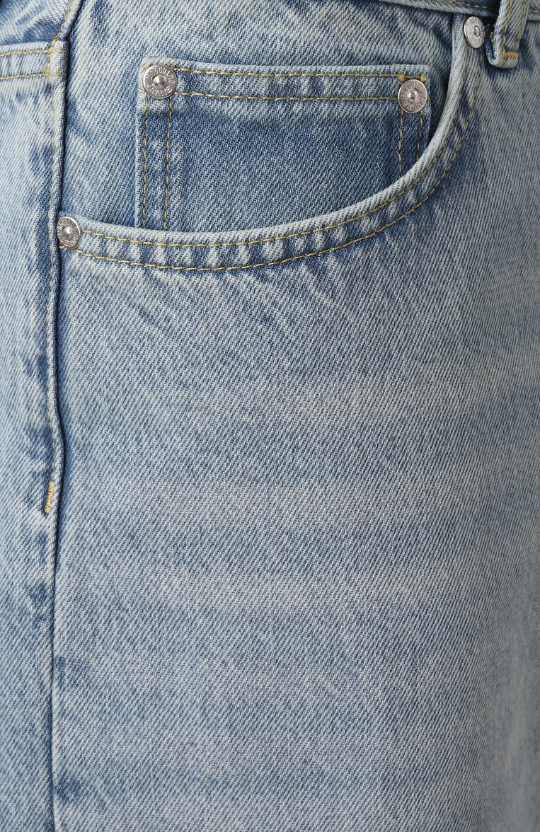 Женские джинсы M05CH1NO JEANS голубого цвета, арт. J0313/3217 | Фото 6 (Длина (брюки, джинсы): Стандартные; Детали: Делаве; Стили: Кэжуэл; Силуэт Ж (брюки и джинсы): Прямые; Материал внешний: Деним, Хлопок; Кросс-КТ: Деним)