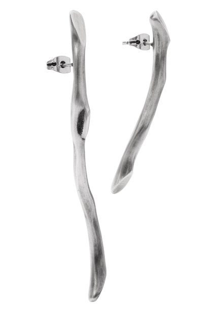 Серьги ANN DEMEULEMEESTER серебряного цвета по цене 83400 руб., арт. B0013688/0T018, фото 3 Серьги ANN DEMEULEMEESTER, арт. B0013688/0T018, фото 3