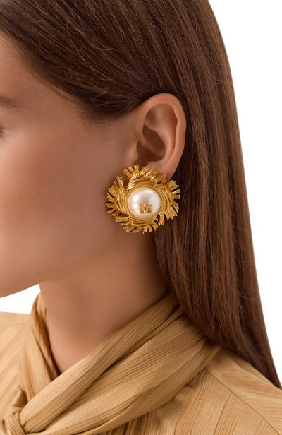 Клипсы DOLCE & GABBANA белого цвета по цене 139000 руб., арт. WES6S1/W1111, фото 2 Клипсы DOLCE & GABBANA, арт. WES6S1/W1111, фото 2