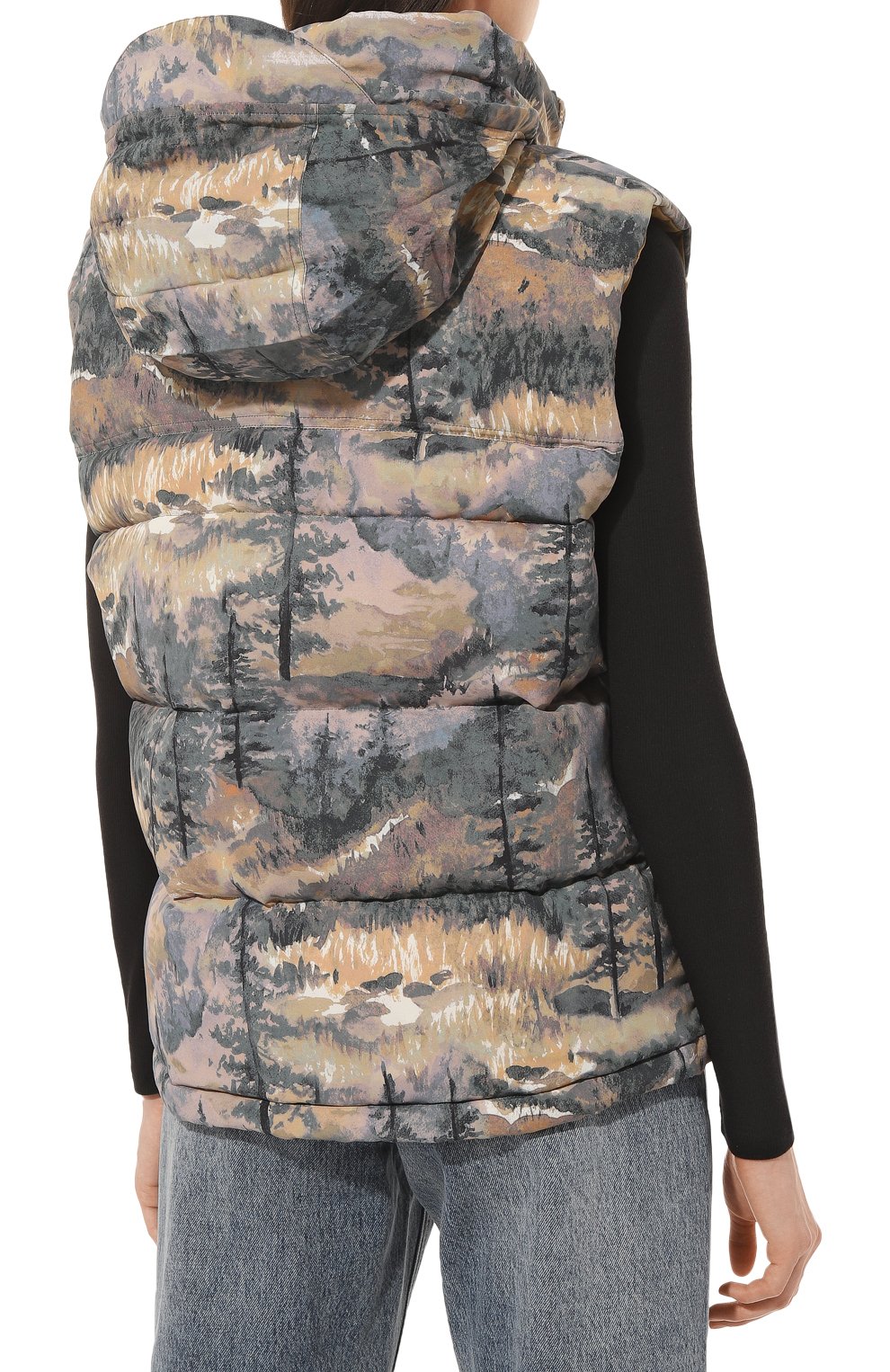 Пуховый жилет the north face x gucci GUCCI разноцветного цвета по цене 230400 руб., арт. 663739 XAADD, фото 6 Пуховый жилет the north face x gucci GUCCI, арт. 663739 XAADD, фото 6