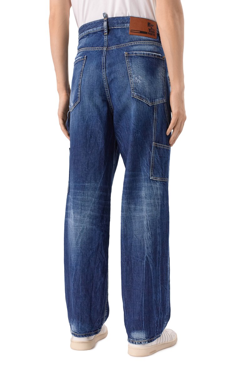 Мужские джинсы carpenter DSQUARED2 синего цвета, арт. S74LB1652/S30309 | Фото 4 (Длина (брюки, джинсы): Стандартные; Детали: Делаве, Потертости; Кросс-КТ: Деним; Стили: Кэжуэл, Streetwear; Материал внешний: Деним, Хлопок; Силуэт М (брюки): Широкие)