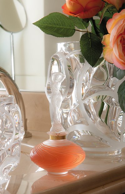 Ваза tourbillons LALIQUE прозрачного цвета по цене 599500 руб., арт. 10141200, фото 3 Ваза tourbillons LALIQUE, арт. 10141200, фото 3