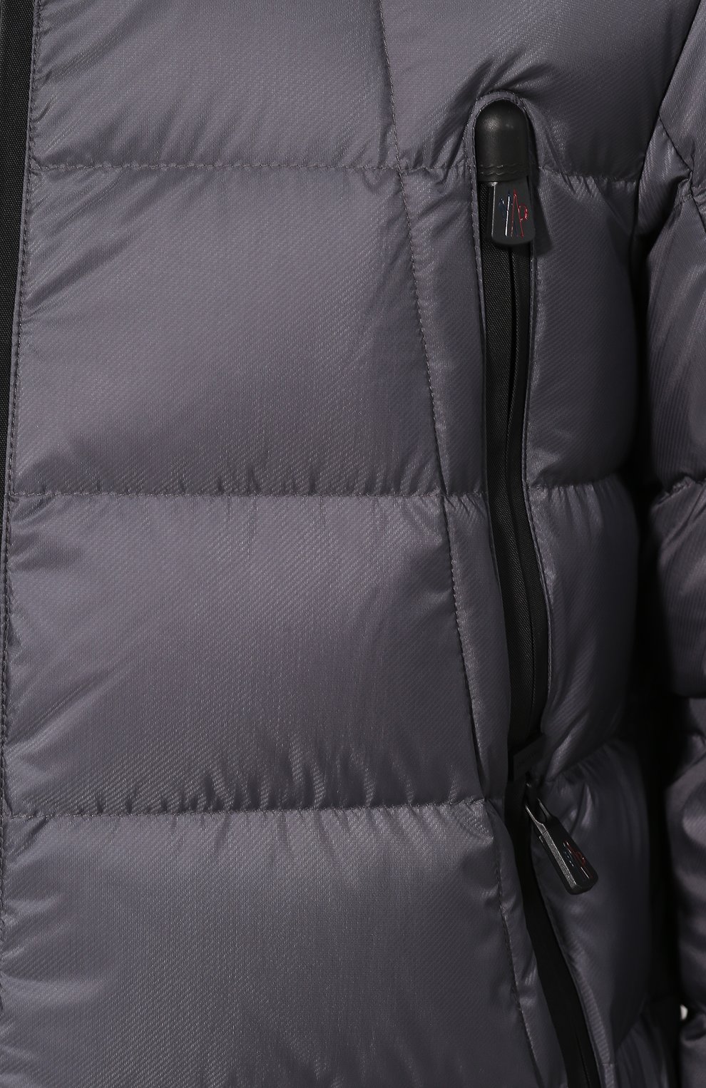 Пуховик camurac MONCLER GRENOBLE темно-серого цвета по цене 104500 руб., арт. E2-097-41928-85-53864, фото 5 Пуховик camurac MONCLER GRENOBLE, арт. E2-097-41928-85-53864, фото 5