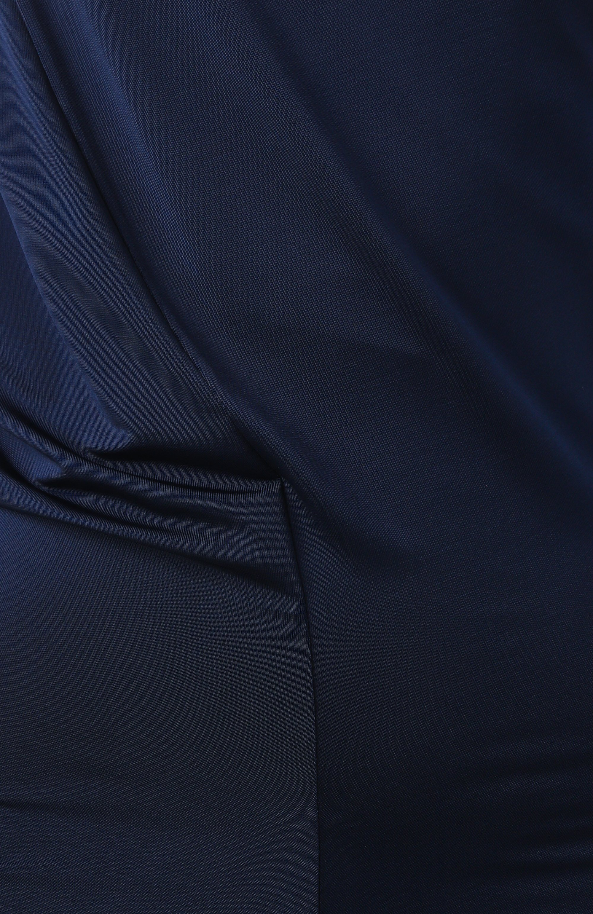 Платье из вискозы MAGDA BUTRYM темно-синего цвета по цене 205500 руб., арт. 106425, фото 6 Платье из вискозы MAGDA BUTRYM, арт. 106425, фото 6