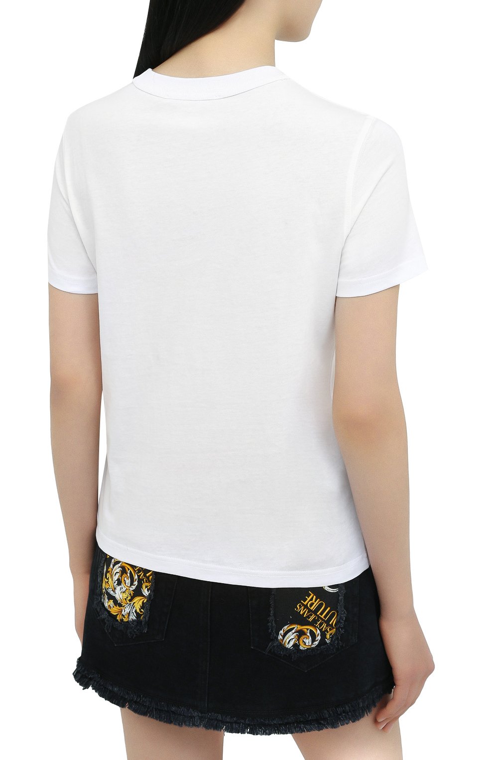 Хлопковая футболка VERSACE JEANS COUTURE белого цвета по цене 10500 руб., арт. B2HZB7TC-ZDM613 REG 25 THICK F0IL/30319, фото 4 Хлопковая футболка VERSACE JEANS COUTURE, арт. B2HZB7TC-ZDM613 REG 25 THICK F0IL/30319, фото 4