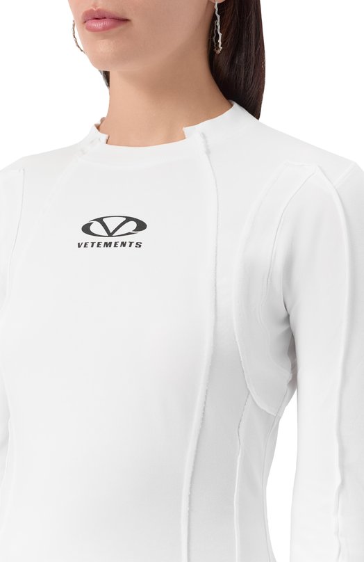 Хлопковый лонгслив VETEMENTS UA66LS600W/1200 STRETCH JERSEY Белый  UA66LS600W/1200 STRETCH JERSEY Фото 5