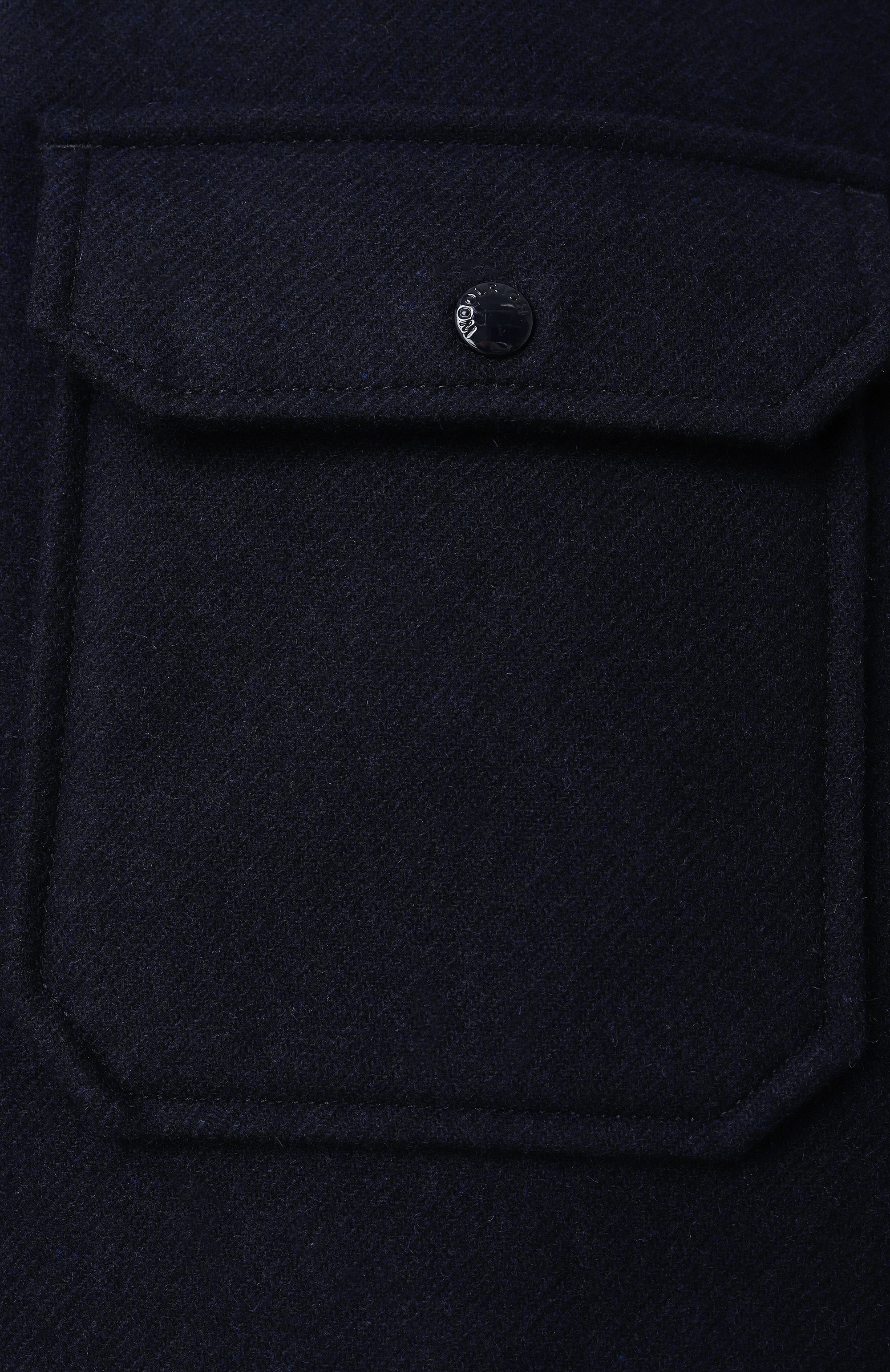 Пуховая куртка-рубашка WOOLRICH темно-синего цвета по цене 52500 руб., арт. CFWOOS0158MRUT3190, фото 6 Пуховая куртка-рубашка WOOLRICH, арт. CFWOOS0158MRUT3190, фото 6