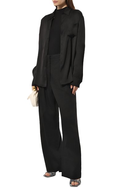 Хлопковый лонгслив BALENCIAGA черного цвета по цене 79150 руб., арт. 773269/TPV08, фото 2 Хлопковый лонгслив BALENCIAGA, арт. 773269/TPV08, фото 2