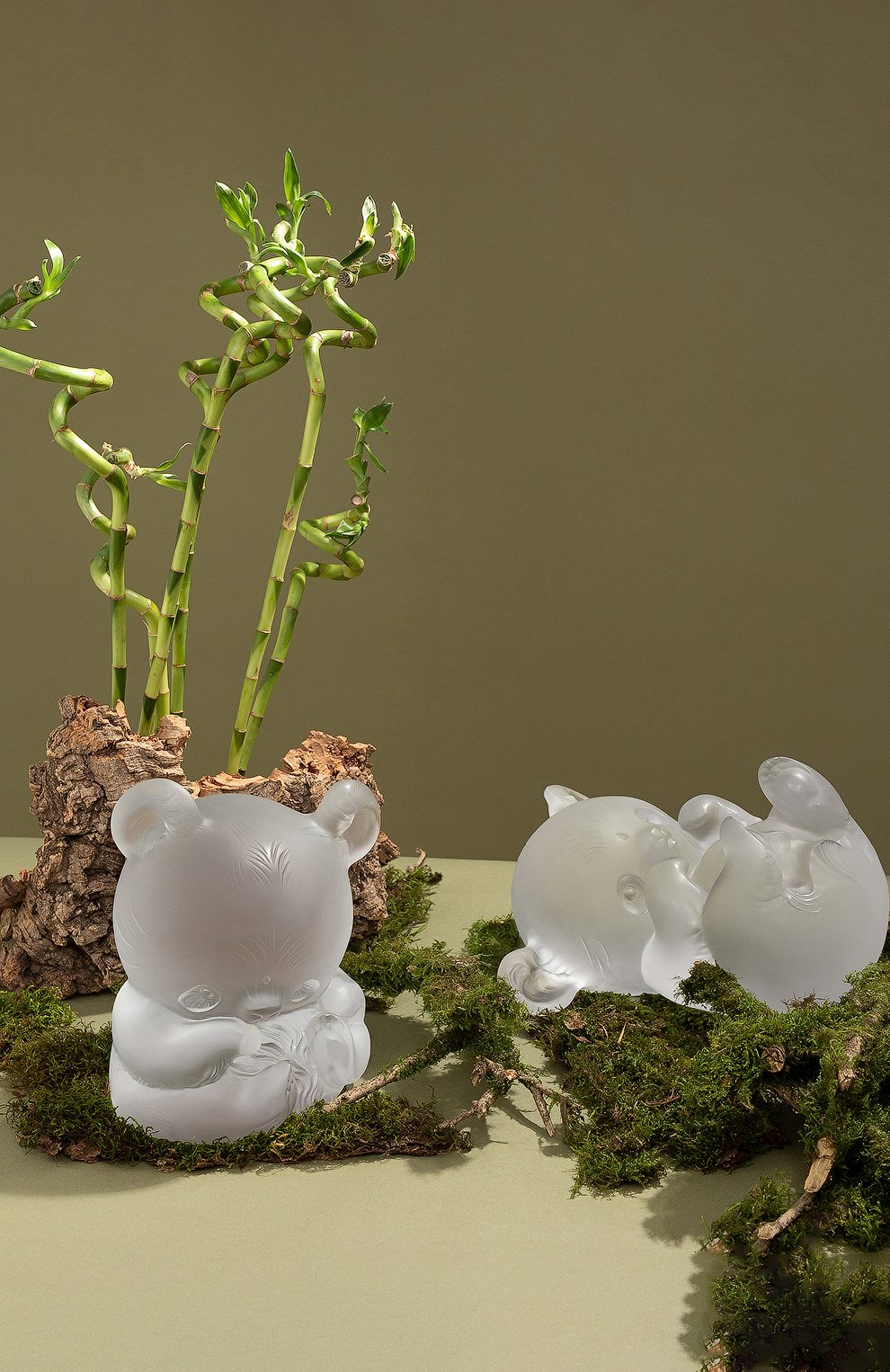 Скульптура панда лежащая meng-men LALIQUE прозрачного цвета по цене 2970000 руб., арт. 89010104, фото 4 Скульптура панда лежащая meng-men LALIQUE, арт. 89010104, фото 4