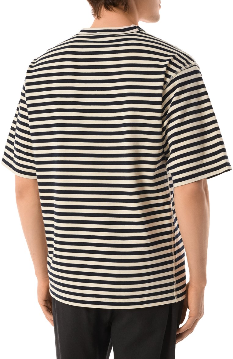 Мужская хлопковая футболка DOLCE & GABBANA черно-белого цвета, арт. G8RG6T/G7K3P | Фото 4 (Драгоценные камни: Проставлено; Материал сплава: Проставлено; Материал внешний: Хлопок; Рукава: Короткие; Стили: Кэжуэл; Принт: С принтом; Длина (для топов): Стандартные; Мужское Кросс-КТ: Футболка-одежда; Кросс-КТ: Джерси)
