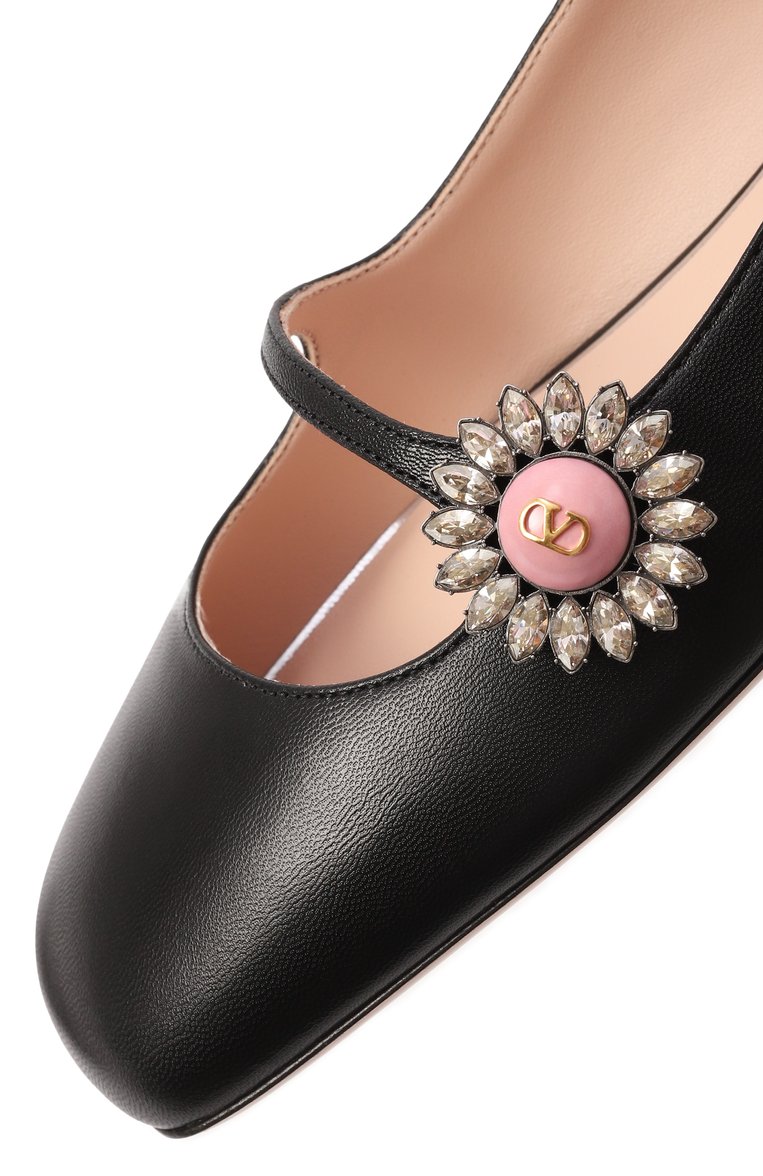 Женские кожаные балетки preshoes VALENTINO черного цвета, арт. 6W2S0LL7/DHS | Фото 7 (Драгоценные камни: Проставлено; Материал сплава: Проставлено; Материал внутренний: Натуральная кожа; Каблук высота: Низкий; Подошва: Плоская; Материал внешний: Натуральная кожа)