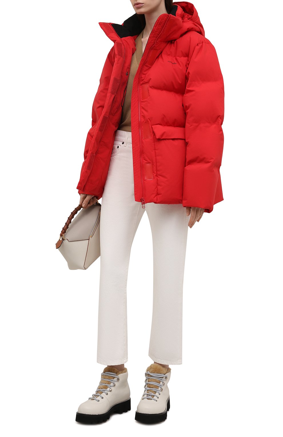 Пуховик HOLZWEILER красного цвета по цене 59950 руб., арт. 12756/BESSEGGEN D0WN JACKET, фото 2 Пуховик HOLZWEILER, арт. 12756/BESSEGGEN D0WN JACKET, фото 2