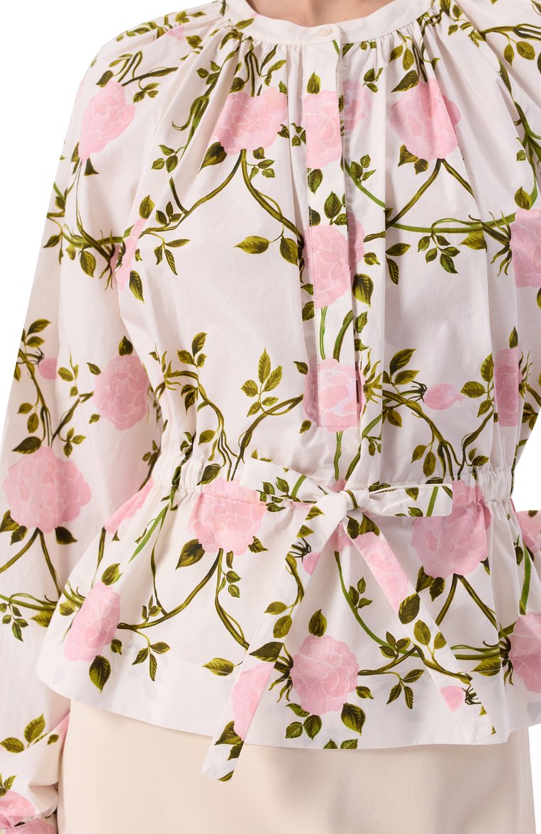 Женская хлопковая блузка GIAMBATTISTA VALLI молочного цвета, арт. 25SSPVCA1263-31PRI | Фото 5 (Длина (для топов): Стандартные; Материал внешний: Хлопок; Рукава: Длинные; Принт: С принтом; Женское Кросс-КТ: Блуза-одежда; Стили: Романтичный)