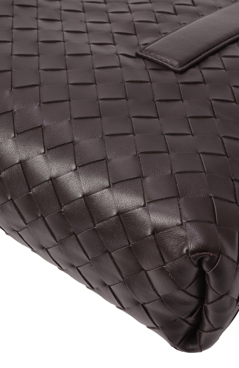 Мужская портфель intrecciato soft BOTTEGA VENETA темно-коричневого цвета, арт. 815784/V2HL1 | Фото 3 (Размер: large; Материал сплава: Проставлено; Драгоценные камни: Проставлено; Ремень/цепочка: На ремешке; Материал: Натуральная кожа; Сумки-технические: Портфели)