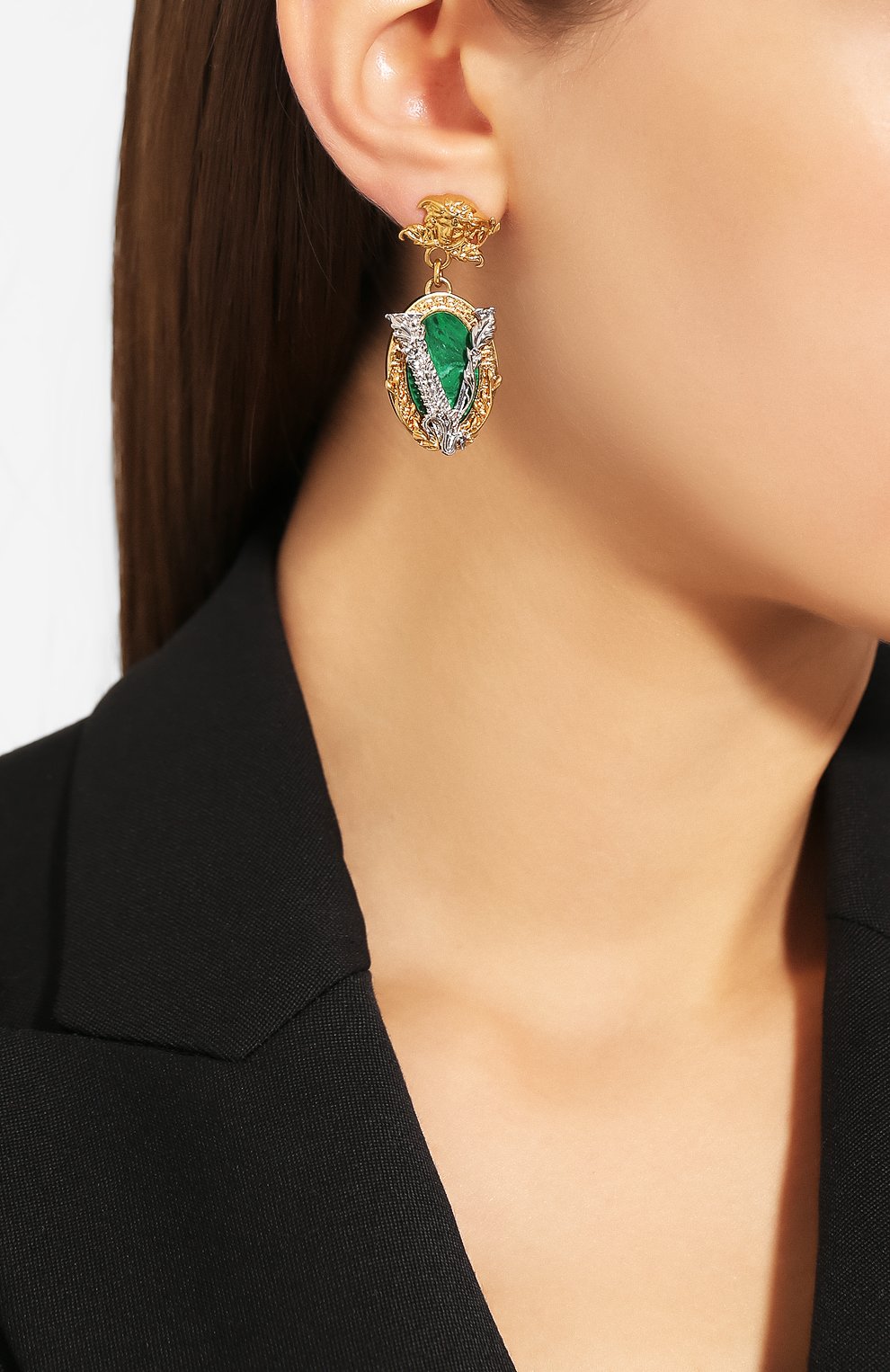 Серьги v-barocco VERSACE золотого цвета по цене 93650 руб., арт. DG2H372/DMTML, фото 2 Серьги v-barocco VERSACE, арт. DG2H372/DMTML, фото 2