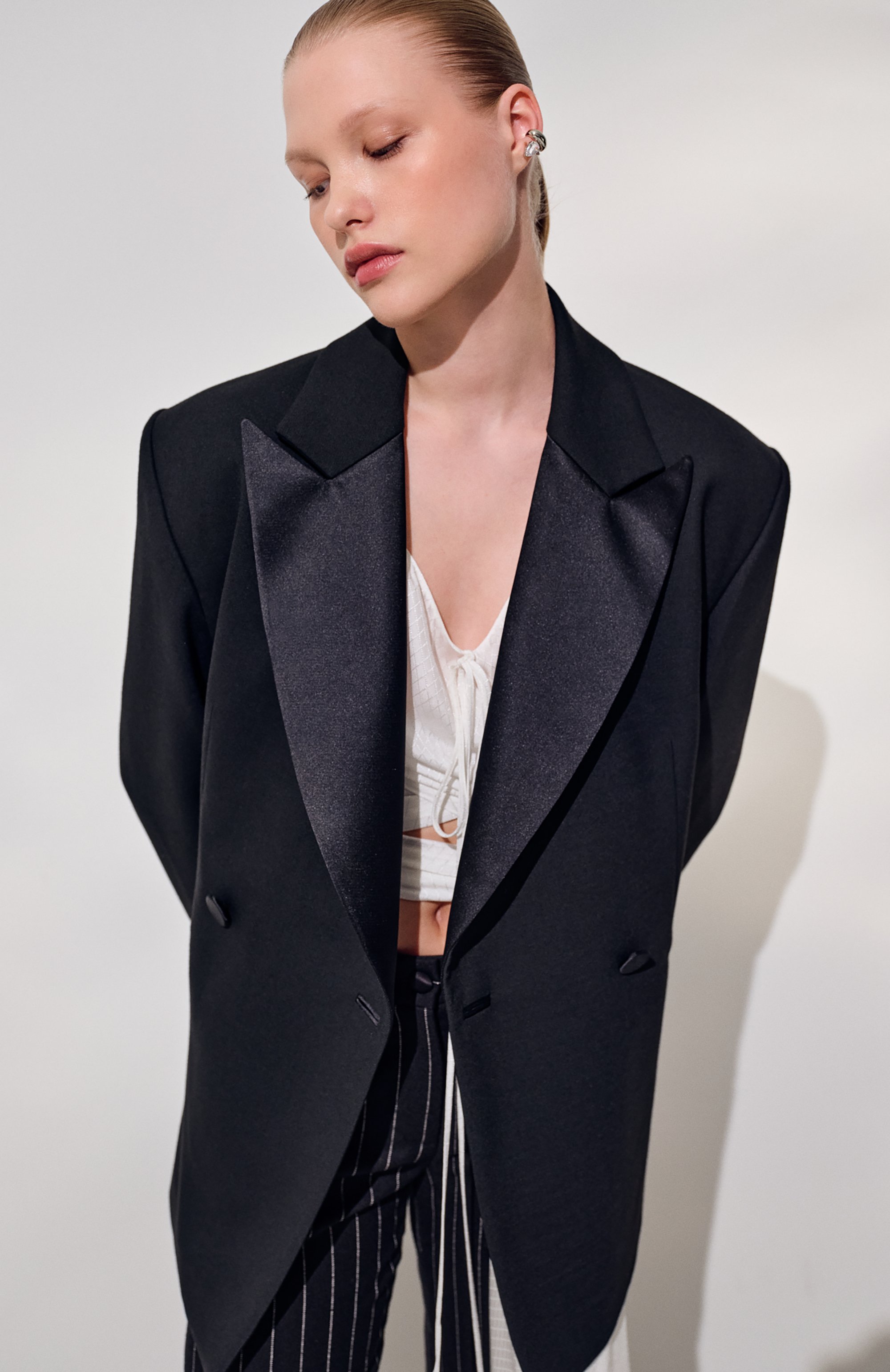 Кафф с кристаллом stealing beauty CAVIAR JEWELLERY, арт. SB009, фото 4